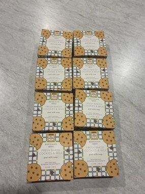 New Beekman 1802 Fresh Baked Cookies & Milk Soap -